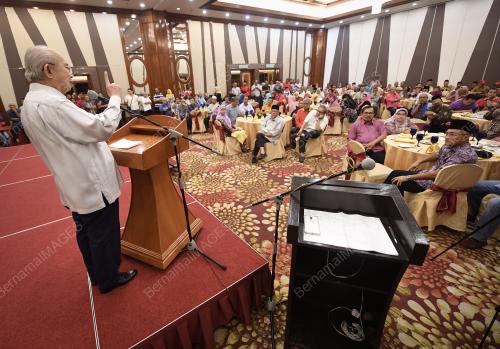SG13_21062018_UMNO_BN201806211077