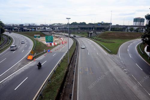PLAZA TOL BUKIT JELUTONG