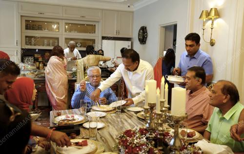 DATUK SERI ISMAIL SABRI YAAKOB