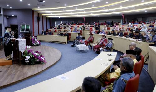 DATUK SERI DR WAN AZIZAH WAN ISMAIL