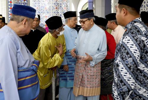 SULTAN SHARAFUDDIN IDRIS SHAH