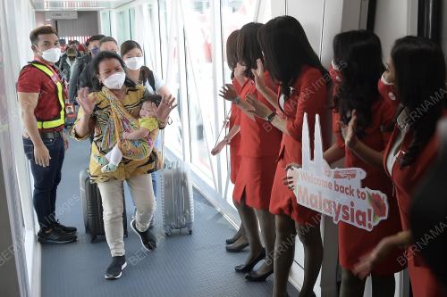 FASA PERALIHAN KE ENDEMIK