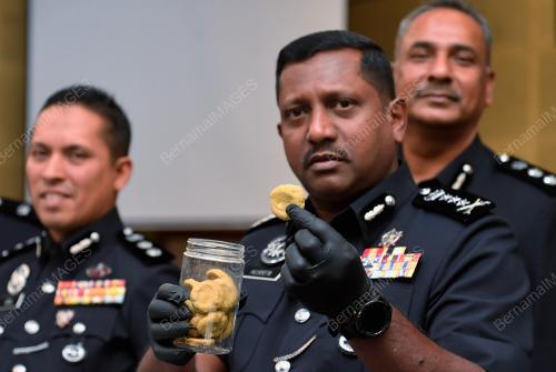 DATUK HUSSEIN OMAR KHAN