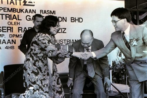 DATUK SERI RAFIDAH AZIZ