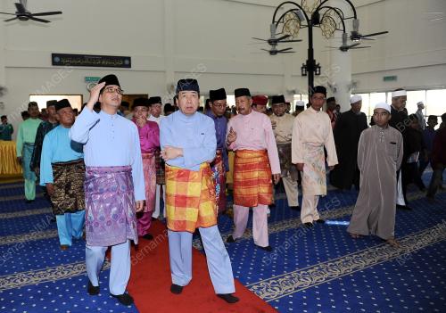 SG14_05122014_SULTAN_RASMI