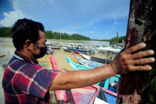 TINJAUAN PENGUSAHA PENYEWA BOT PANCING
