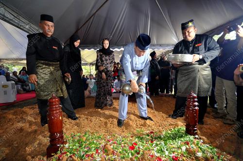 SG14_09092018_KEBUMI_BN201809087718