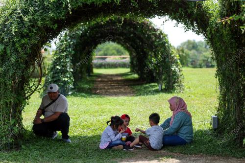 TINJAUAN CUTI SEKOLAH