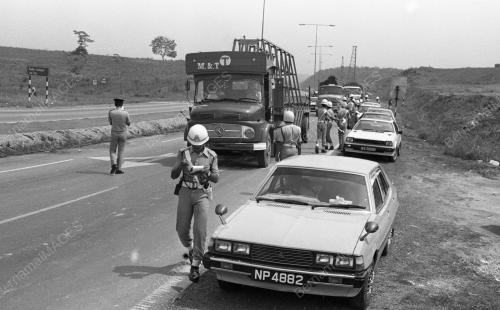 SG14_12012015_POLIS_OPERASI