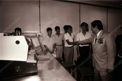 DATO' SERI DR LING LIONG SIK