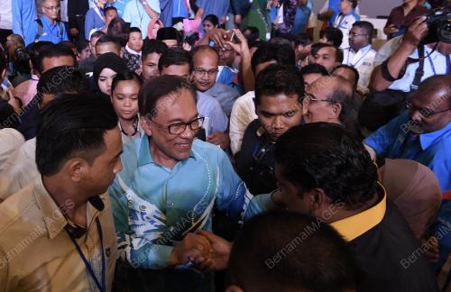 SG14_18112018_KONGRES_PKR