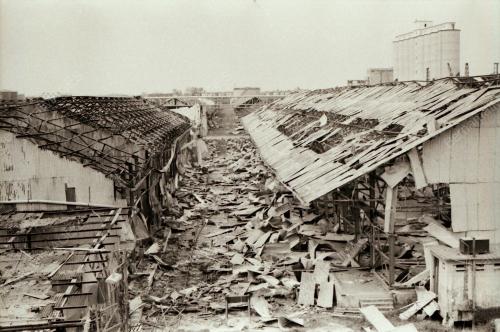 MEMPERBAIKI RUMAH ROSAK