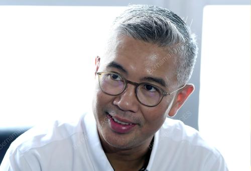 DATUK SERI TENGKU ZAFRUL TENGKU ABDUL AZIZ