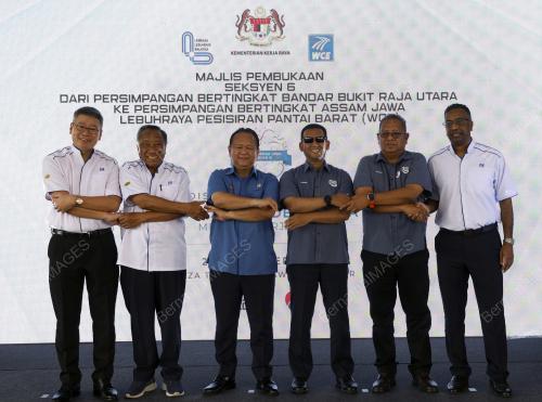 DATUK SERI ALEXANDER NANTA LINGGI