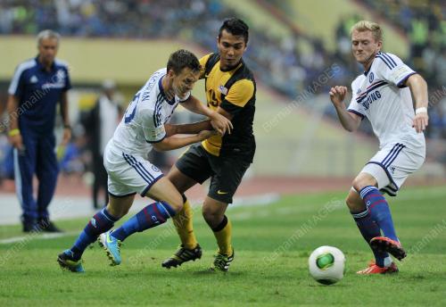 SG14_21072013_BOLA