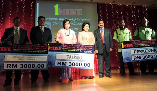 DATIN SERI ROSMAH MANSOR