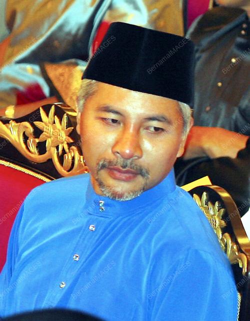 DR MOHD KHIR TOYO
