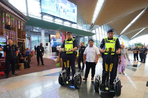 E-SCOOTER PDRM KLIA