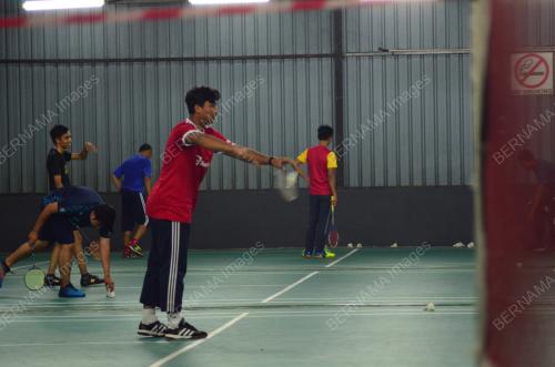 SUKAN BADMINTON