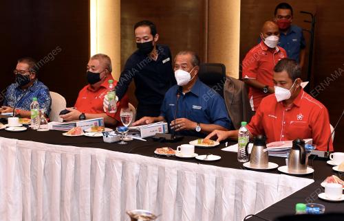 TAN SRI MUHYIDDIN YASSIN