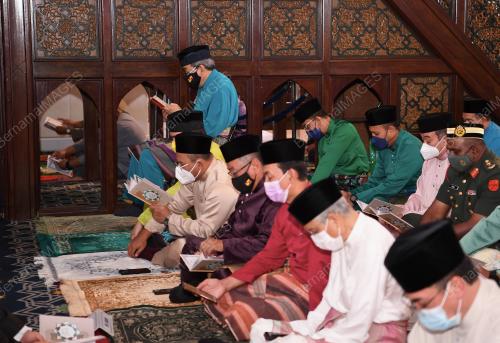 SULTAN SHARAFUDDIN IDRIS SHAH