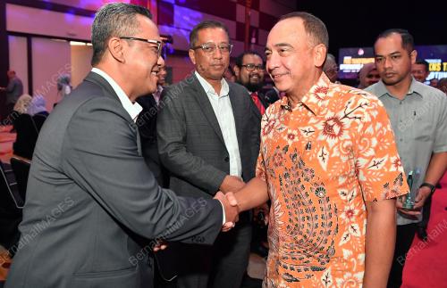 SEMINAR PKNS TRANSFORMATION OPPORTUNITIES & CHALLENGES
