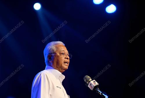 DATUK SERI ISMAIL SABRI YAAKOB