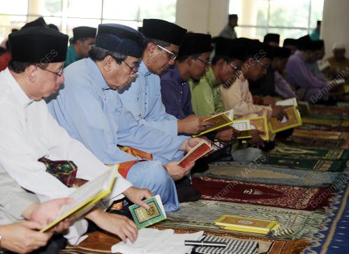 SG15_05122014_SULTAN_RASMI