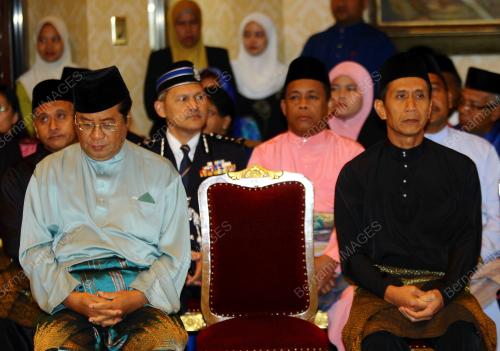SHARAFUDDIN IDRIS SHAH