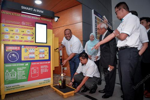 MAJLIS MOA KDEB DENGAN HMA DIGITAL MALAYSIA