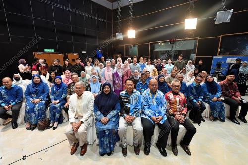 PERASMIAN DAN PENUTUPAN FESTIVAL KOMUNIKASI DAN MEDIA