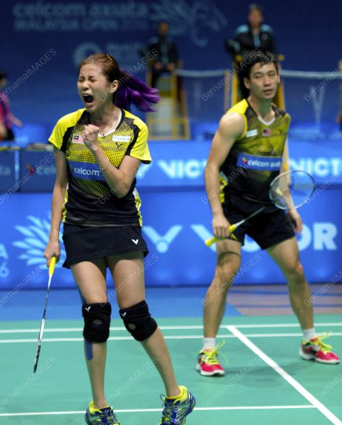SG15_08042016_BADMINTON