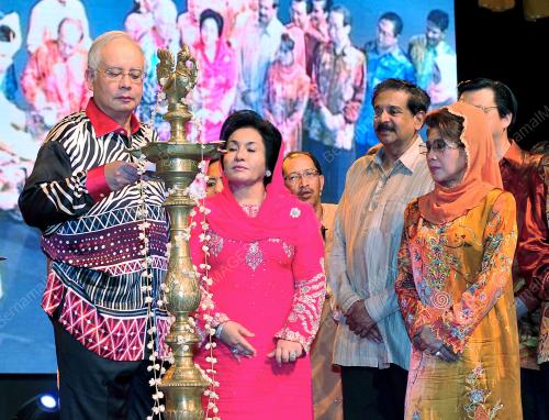 DATUK SERI MOHD NAJIB TUN ABDUL RAZAK
