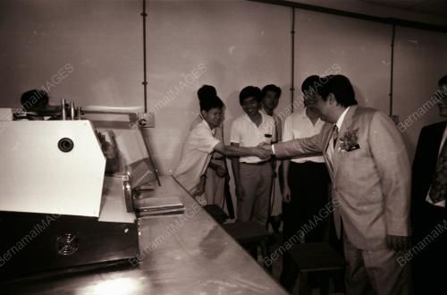 DATO' SERI DR LING LIONG SIK