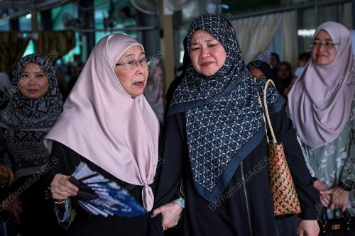 DATUK SERI DR WAN AZIZAH WAN ISMAIL