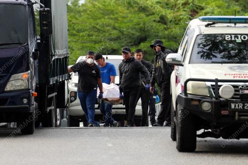 KES TEMBAK TIGA PENJENAYAH CURI KERETA