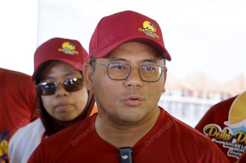 DATUK SERI AMIRUDIN SHARI