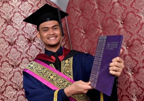 AMIRUL HAZIQ ROSLAN