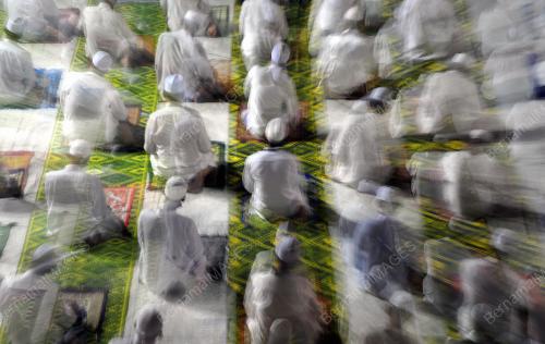 SOLAT TARAWIKH 16 RAMADAN