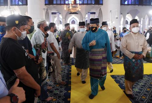 SULTAN SHARAFUDDIN IDRIS SHAH