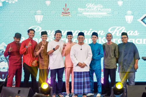 DATUK SERI AMIRUDIN SHARI