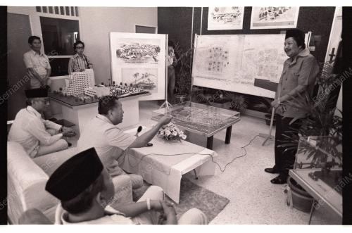SULTAN MELAWAT