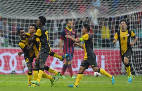 SG16_10082013_BOLA