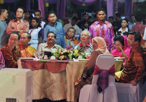DATUK SERI MOHD NAJIB TUN ABDUL RAZAK