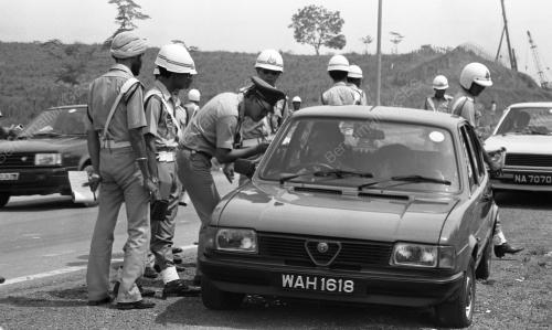SG16_12012015_POLIS_OPERASI