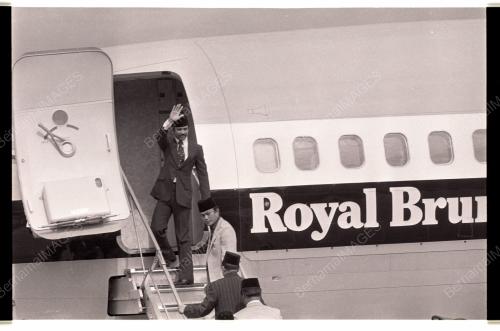 SULTAN BRUNEI BERANGKAT PULANG