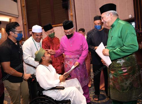 TAN SRI ANNUAR MUSA