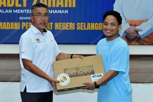 ADLY ZAHARI