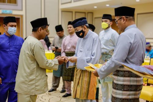 SULTAN SHARAFUDDIN IDRIS SHAH
