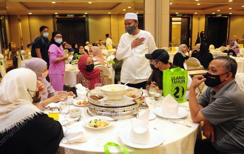 PROGRAM IFTAR & PENYERAHAN SUBANGAN KEPADA KAKITANGAN MBSA